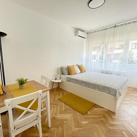 Apartment Plus Zagabria Esterno foto